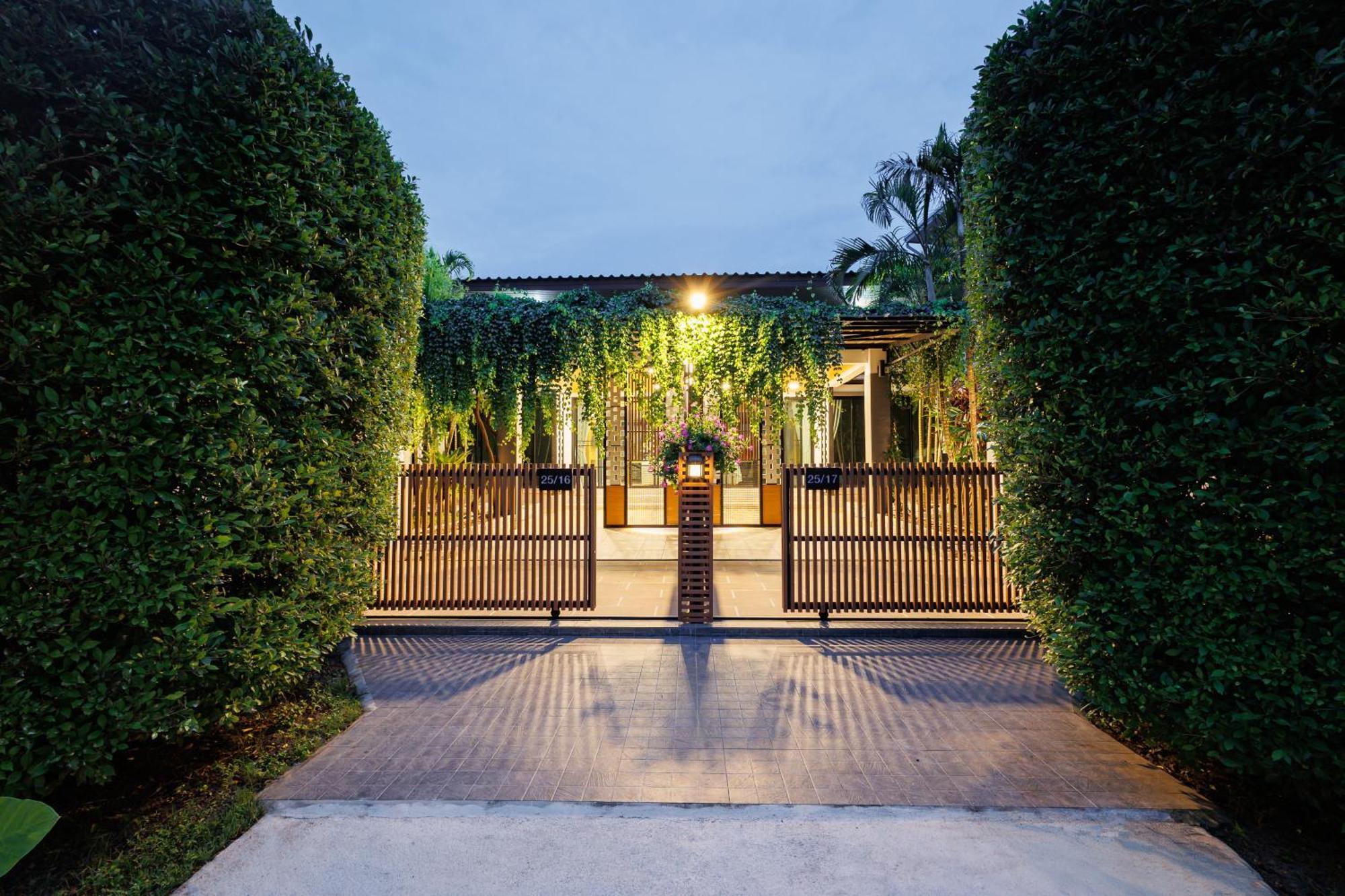 T House Villa Pantai Bang Tao Bagian luar foto