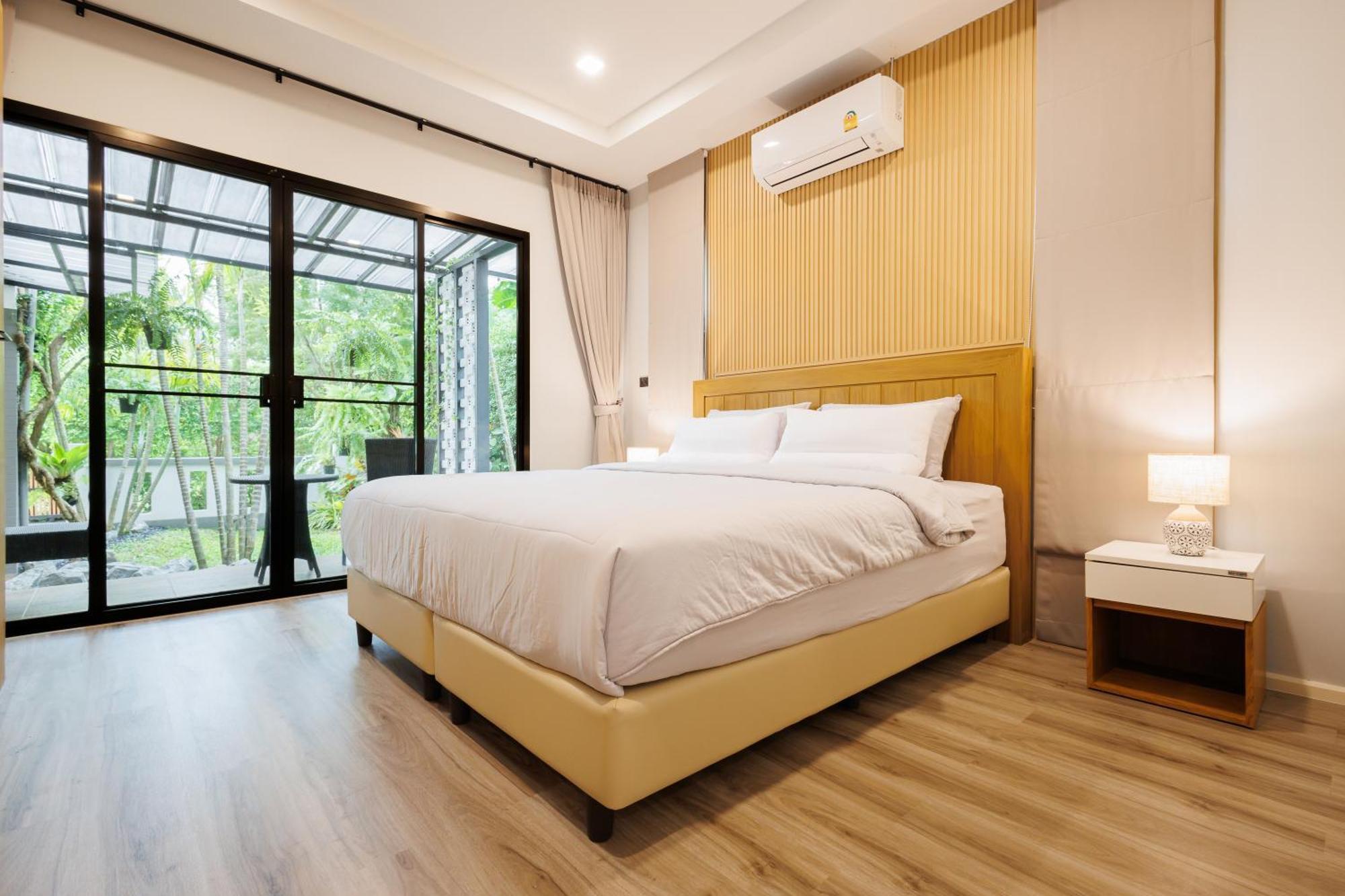 T House Villa Pantai Bang Tao Bagian luar foto