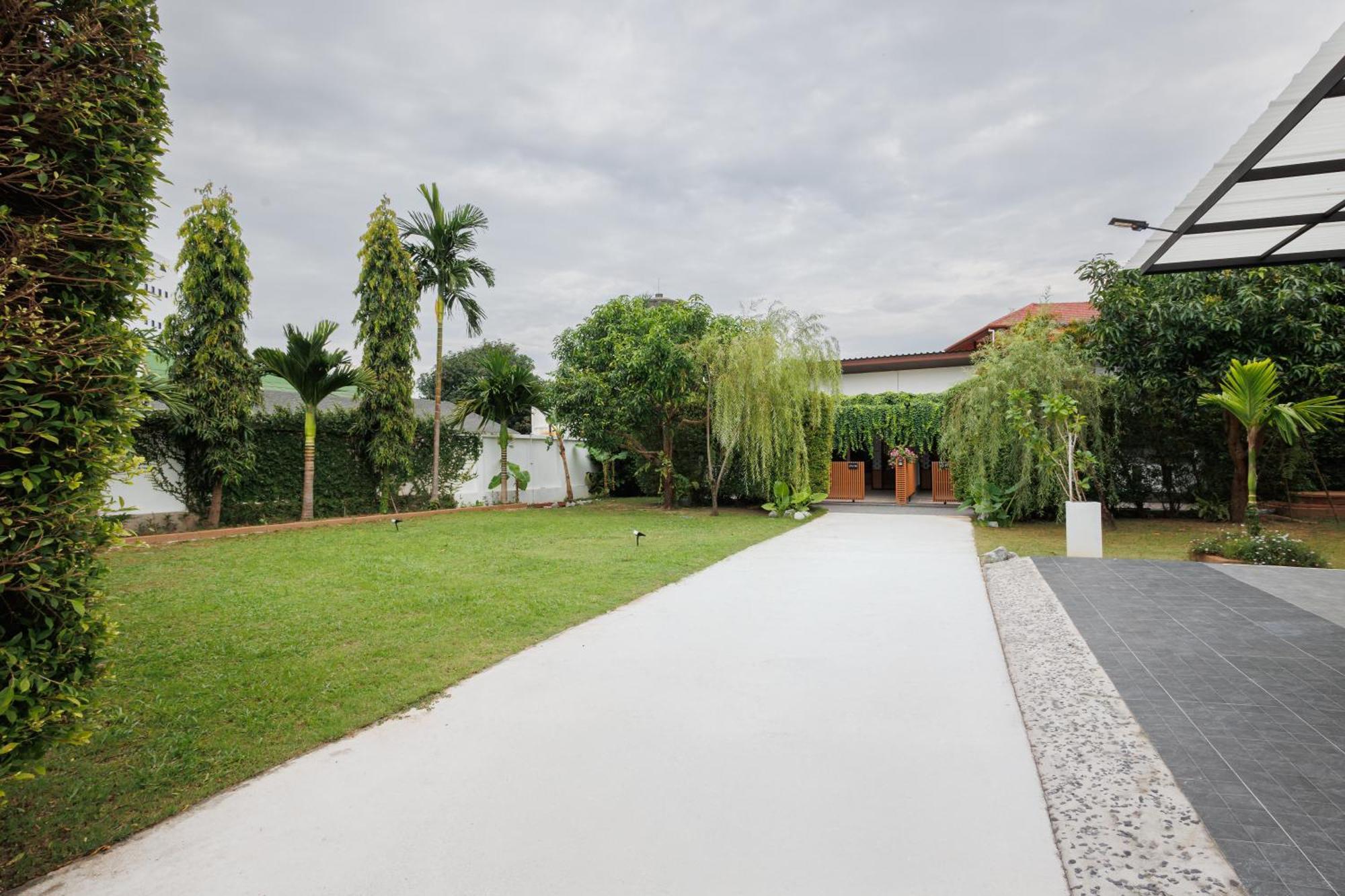 T House Villa Pantai Bang Tao Bagian luar foto