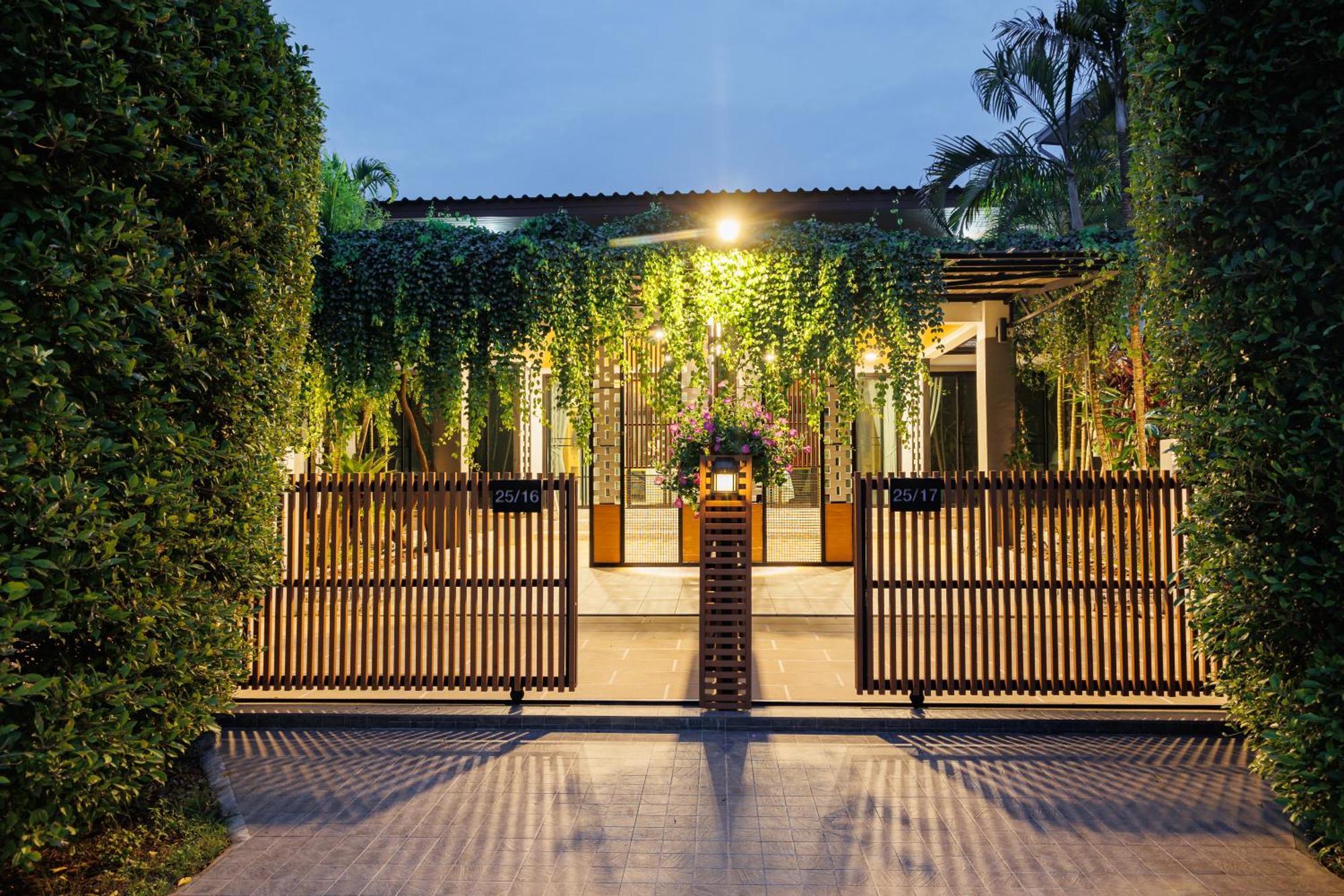 T House Villa Pantai Bang Tao Bagian luar foto